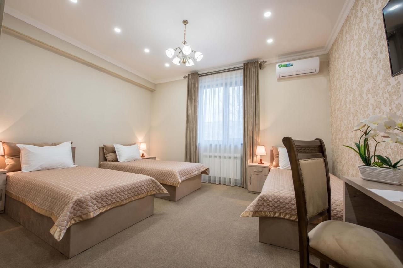 Huzur Hotel Tashkent Exterior foto